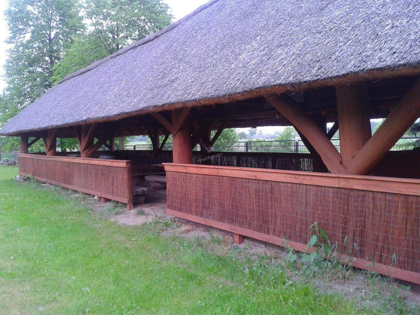 Pensjonat Feliksow Wiskitki Exterior foto